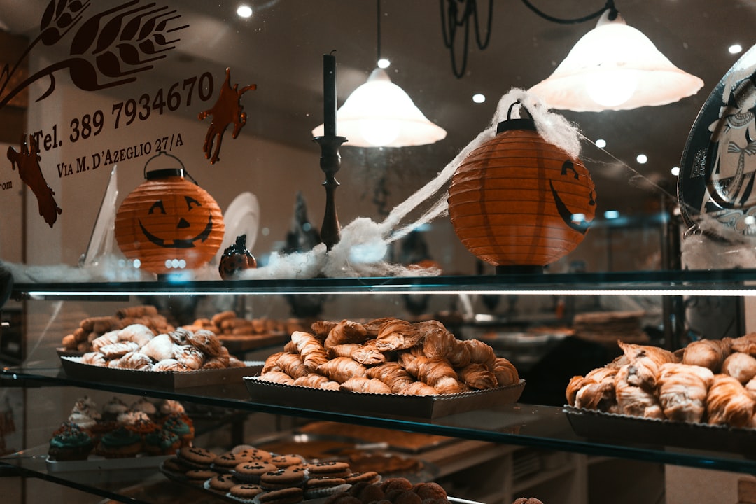 Lokalne piekarnie i cukiernie w Sochaczewie – gdzie warto zajrzeć?