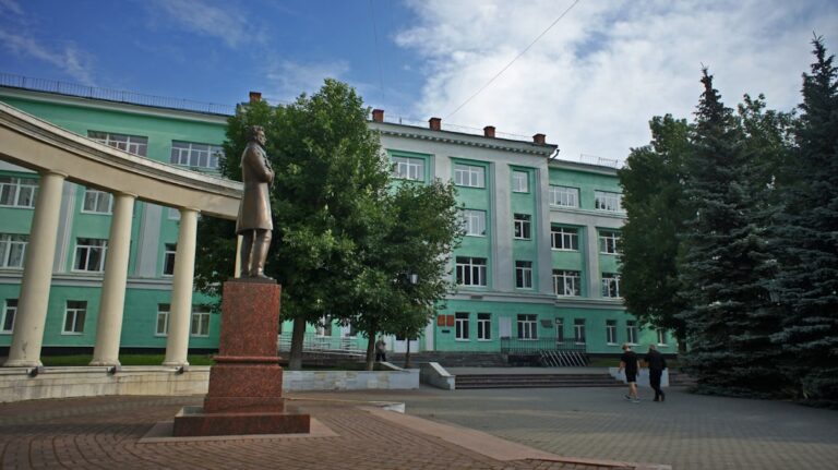 Sochaczew dla miłośników historii – najważniejsze miejsca i szlaki